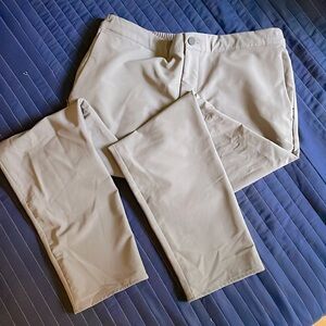 Men’s grey casual or golf pants